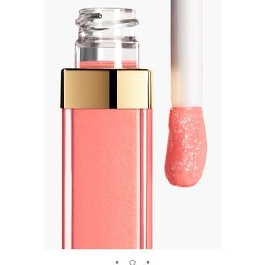 Chanel NIB lipgloss 166 Physical